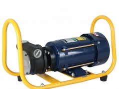 Trailer pump
